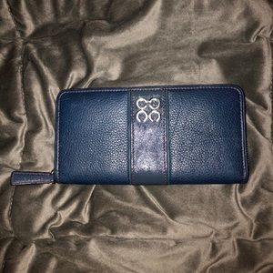 Vintage Coach Wallet 💙